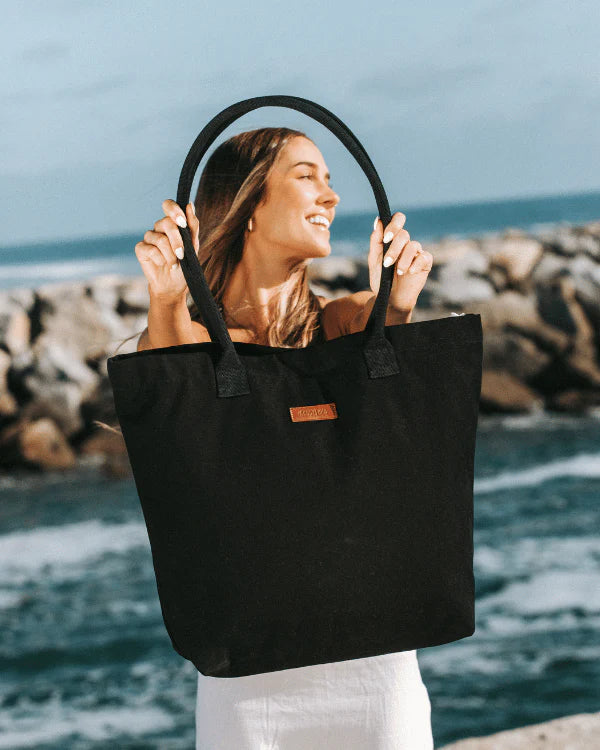 SAND CLOUD Reef Turtles Beach Tote